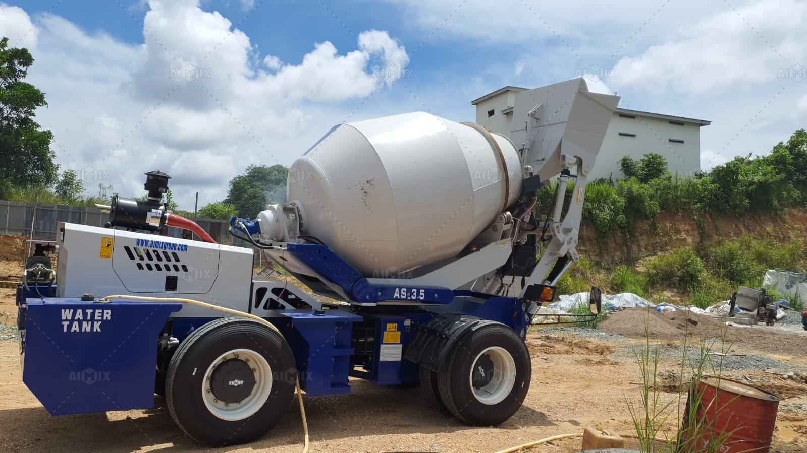 14cubic meters self loading concrete mixer
